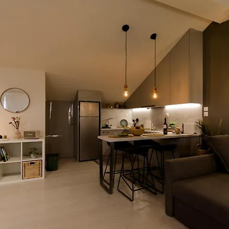 ονείρου δώμα * Larissa